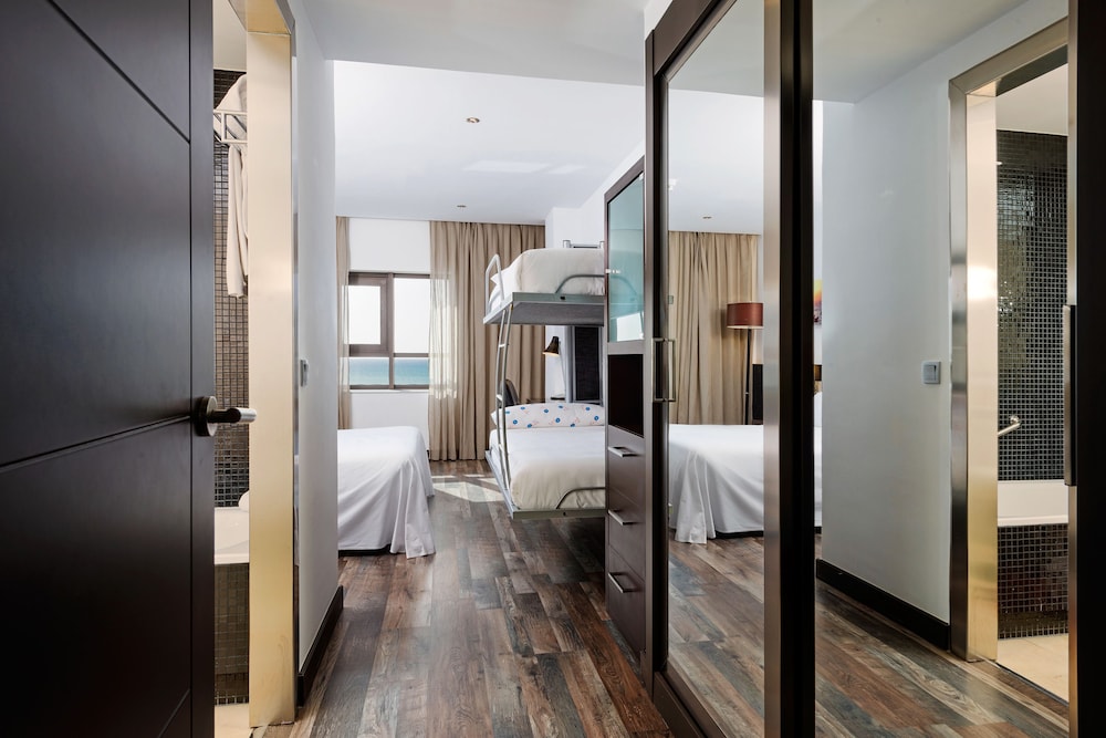 Hotel Cadiz Paseo Del Mar Affiliated By Melia 19/68
