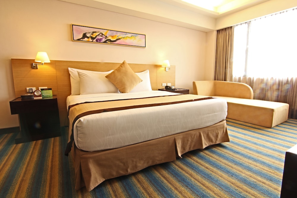 Luxent Hotel 17/67