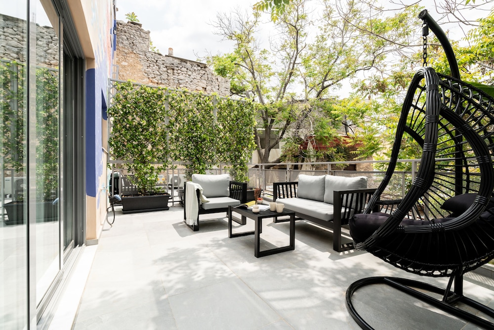 Play Psyri Athens, a member of Brown Hotels 41/49