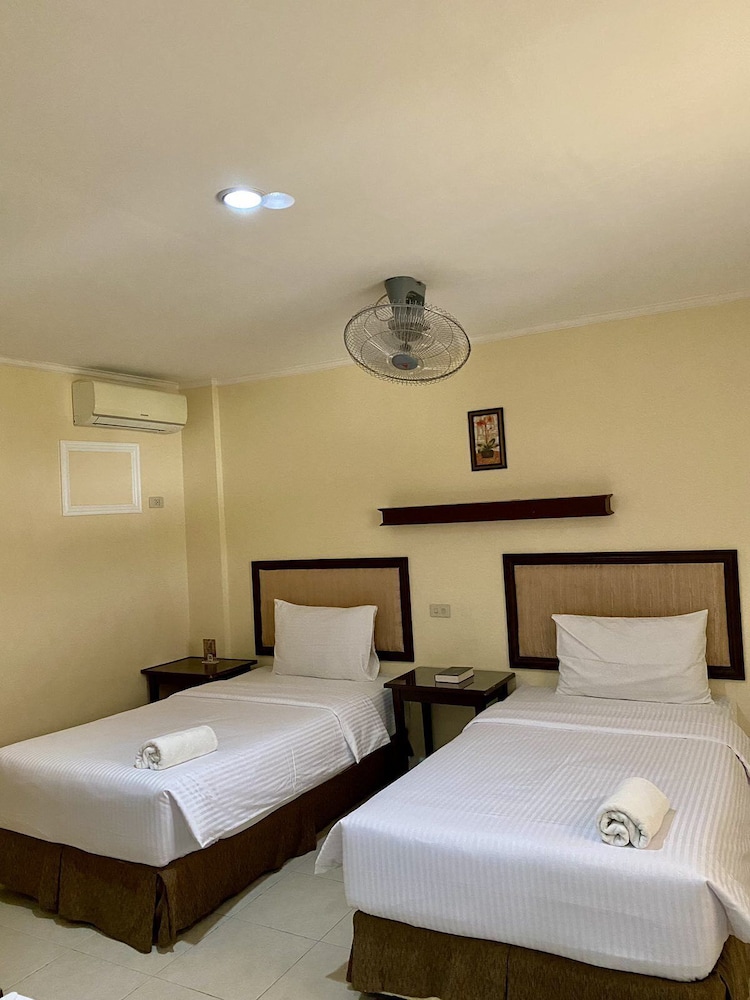 Panglao Regents Park Resort 23/54