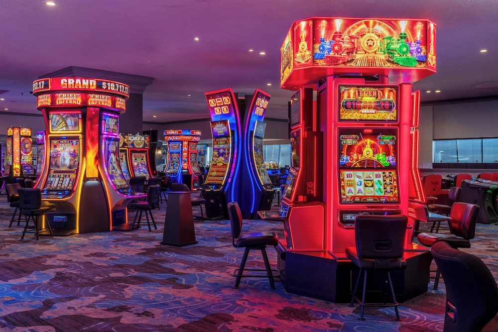 Edgewater Hotel Casino 52/58