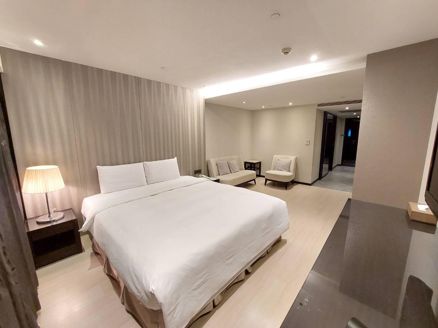 Exquisite, Double Bed