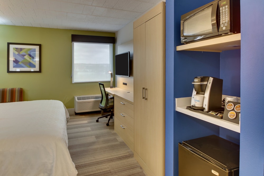 HOLIDAY INN EXPRESS PITTSTON SCRANTON AIRPORT 24/54