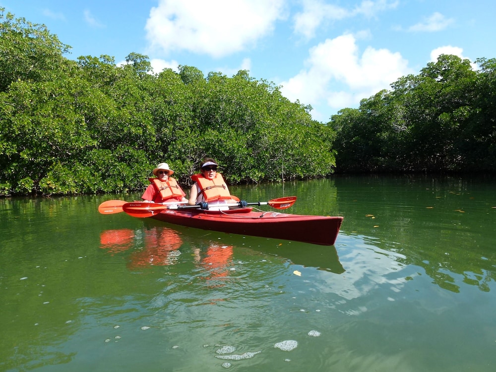 Key Largo Cottages 44/50