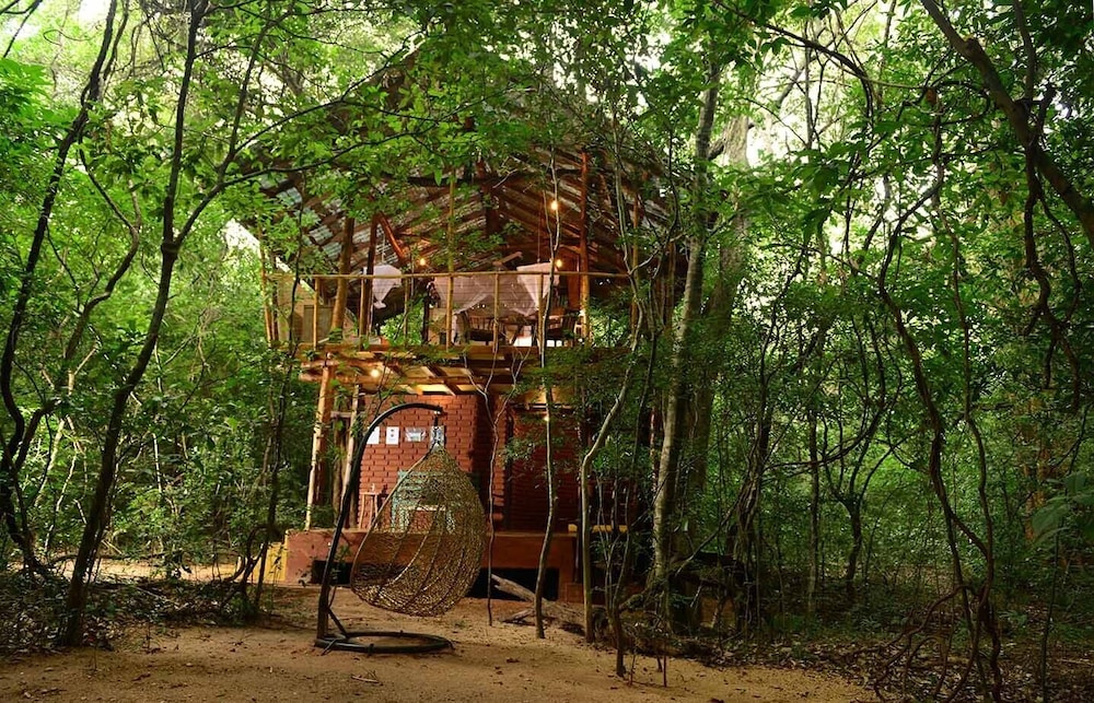 Back Of Beyond Pidurangala 4/47