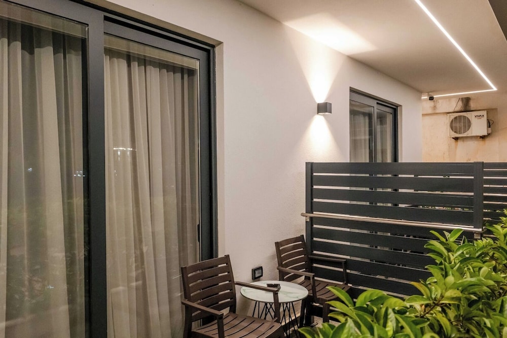 Portanova Hotel Sarande 9/55