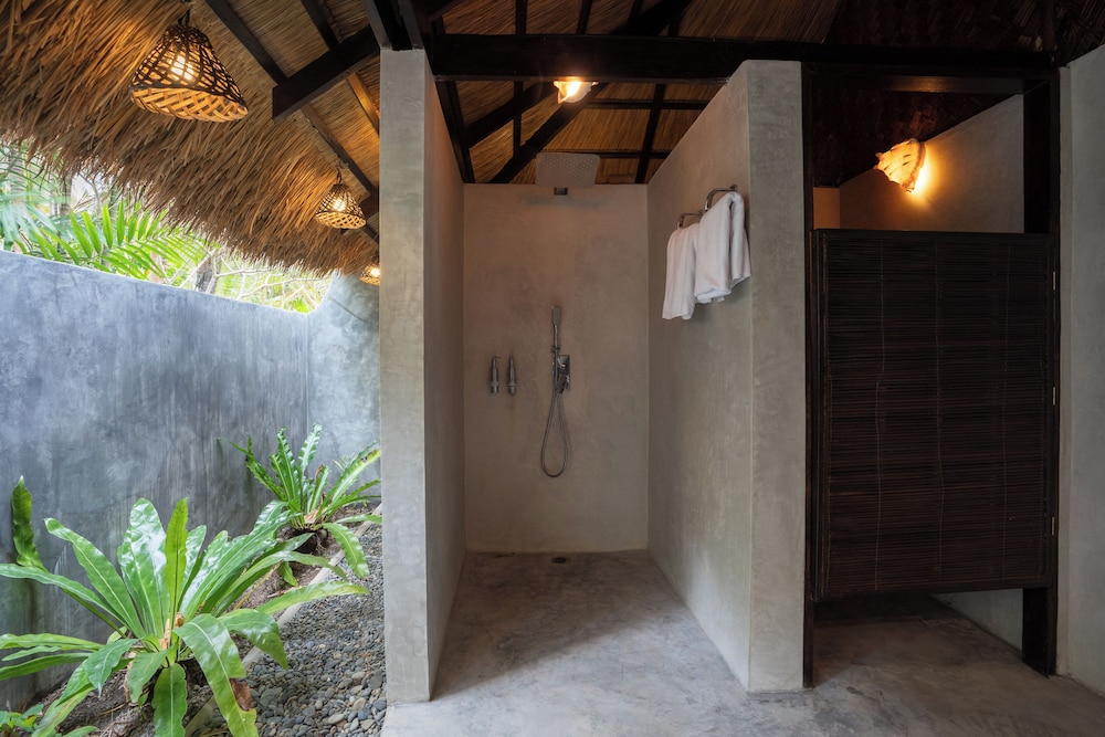 FLOWER ISLAND RESORT 12/71