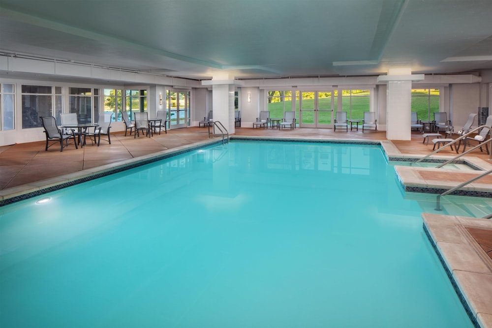 Hyatt Regency Wichita 47/80