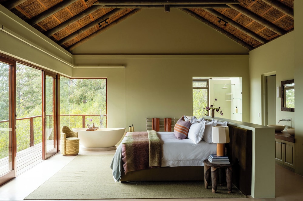 Tamodi Lodge and Stables 18/50