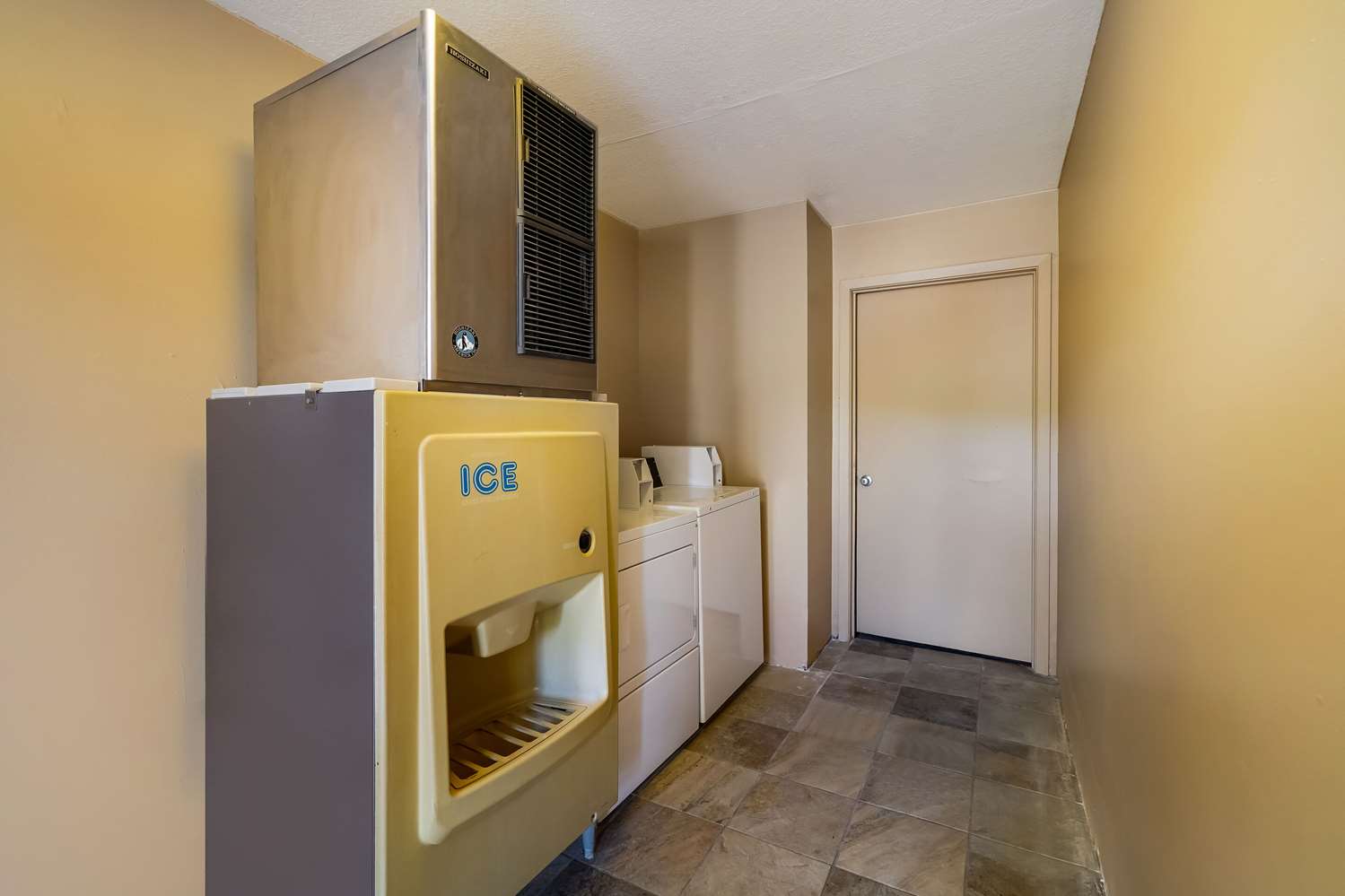 Quality Inn & Suites West Helena 12/12