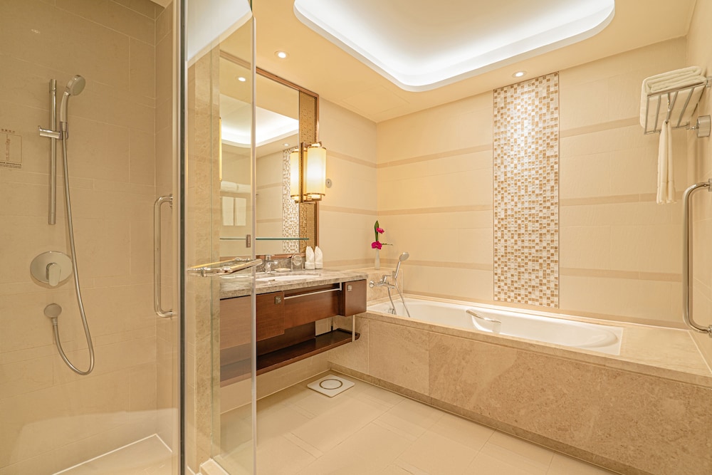 Shangri La Jinan 47/49