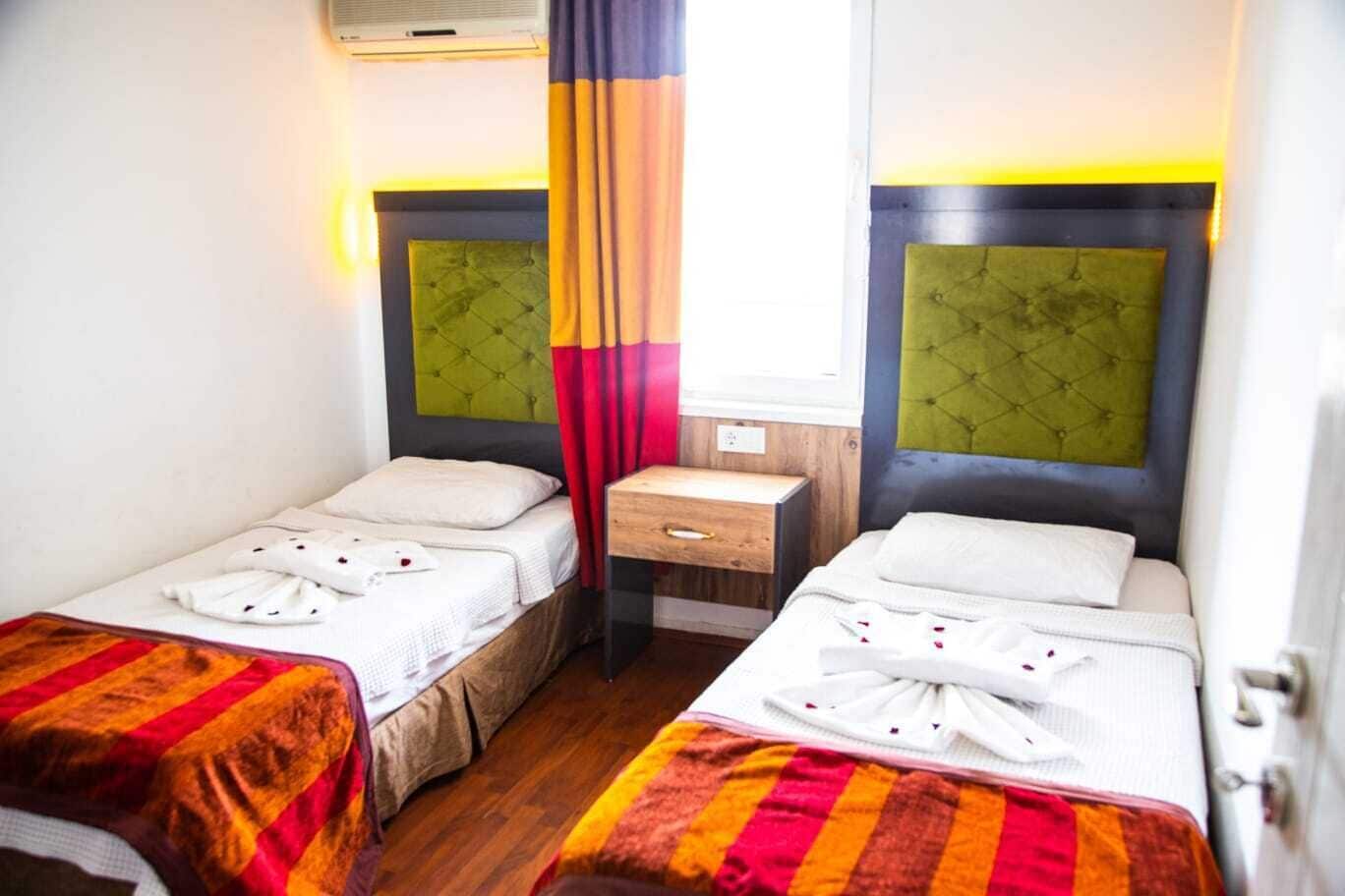 1 BEDROOM, APARTMENT