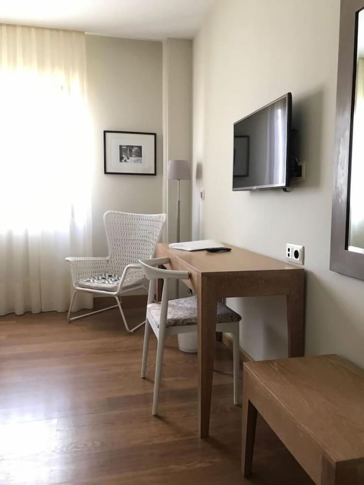 ENTREDOS 24/48