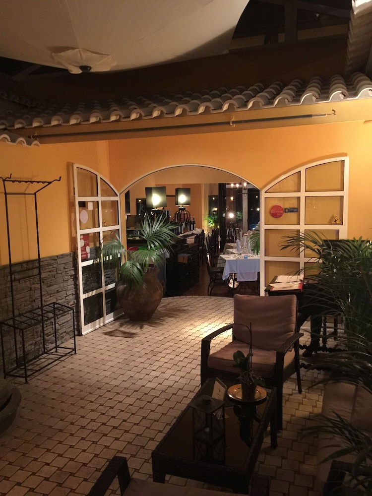 Inn & Art Madeira 53/67