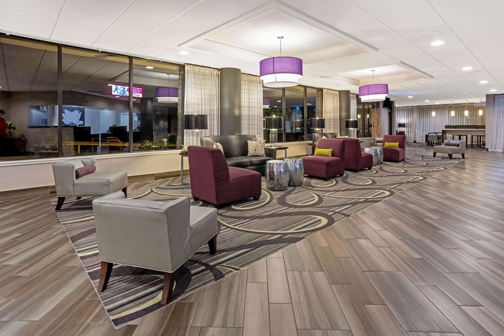 La Quinta Inn & Suites by Wyndham Tacoma - Seattle 20/45