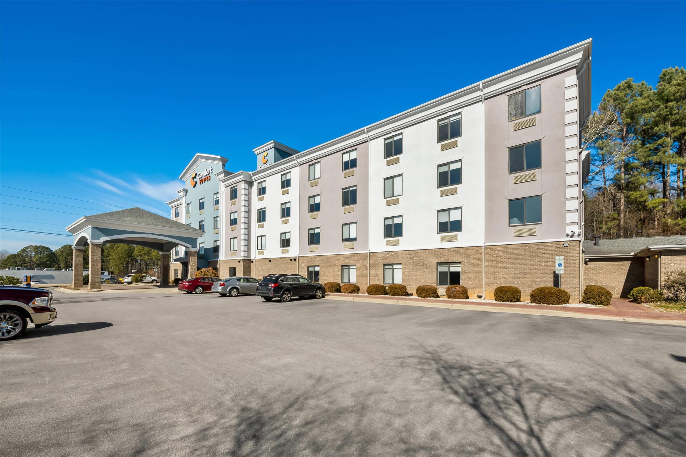 Comfort Suites Sanford, NC 51/54