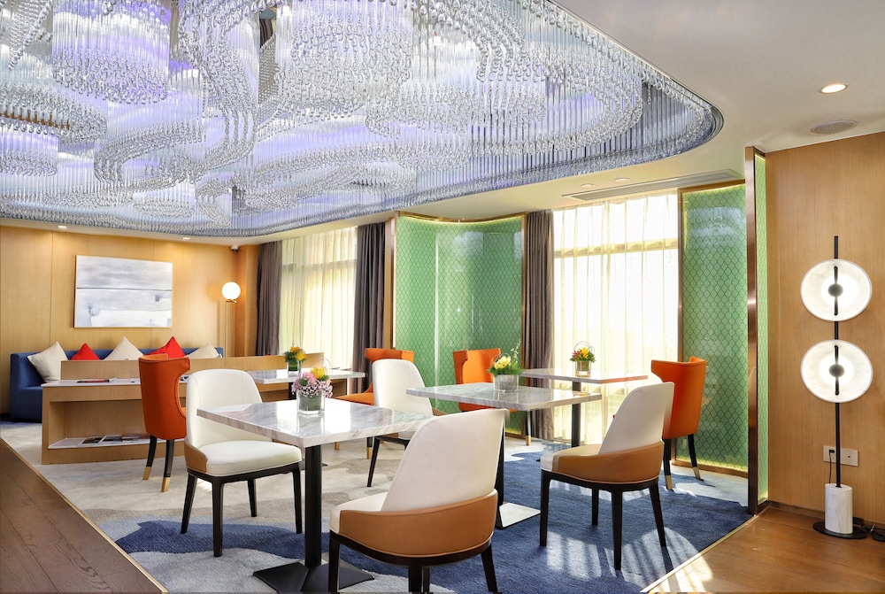 Jianguo Guangzhou Hotel 54/59