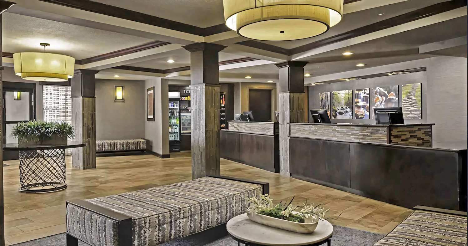 The Branson Hillside Hotel 16/21