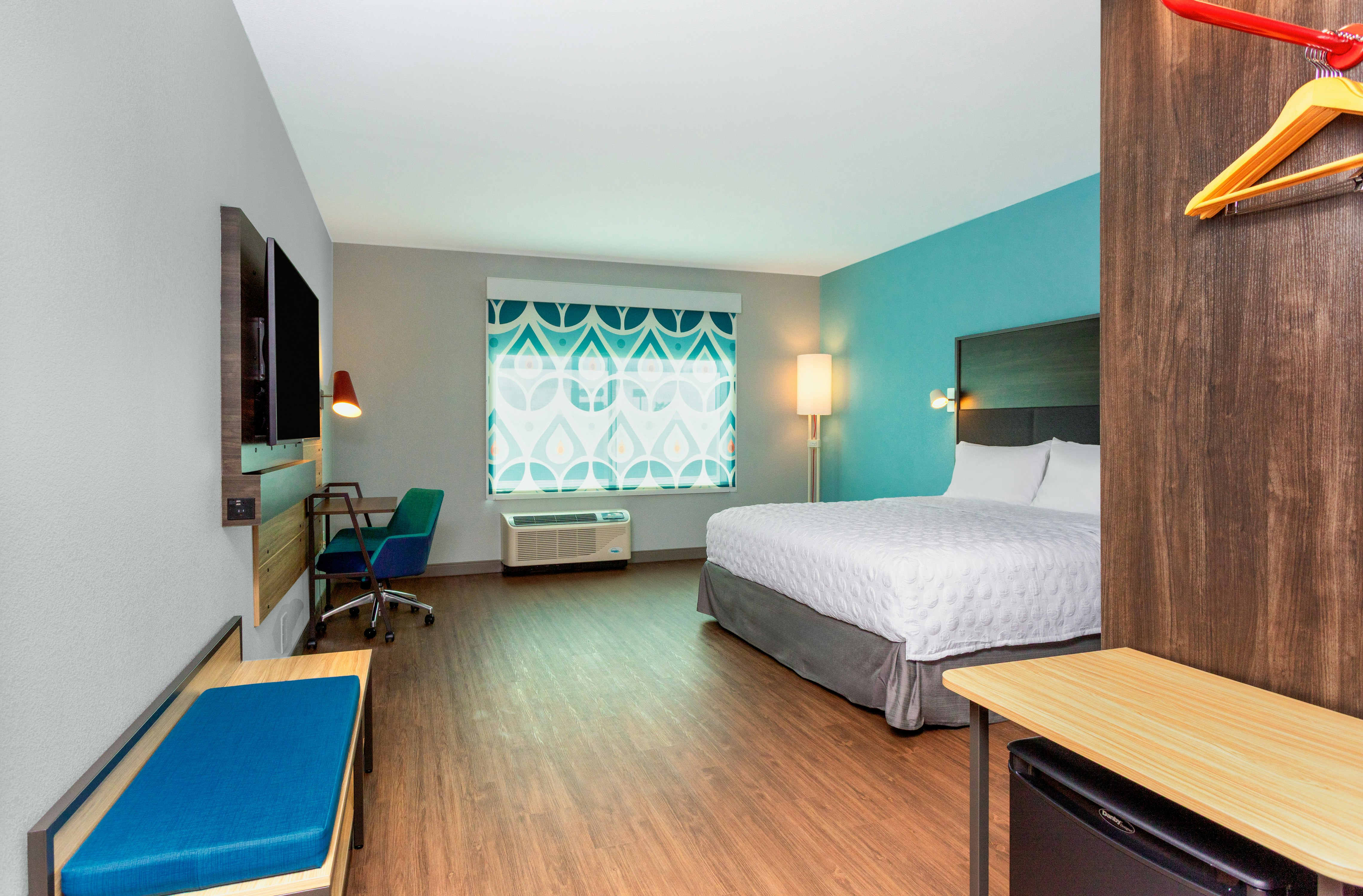 ROOM, KING BED, ACCESSIBLE