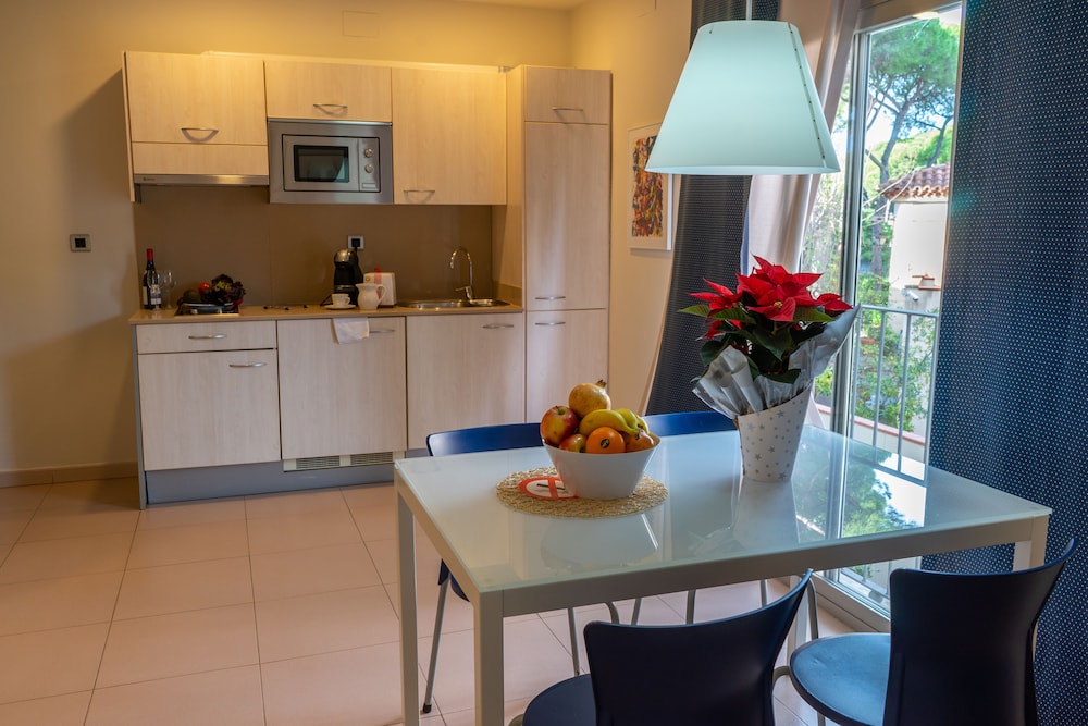 Apartamentos Porta Coeli 54/64