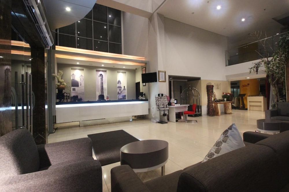 @Hom Hotel Simpang Lima 5/50