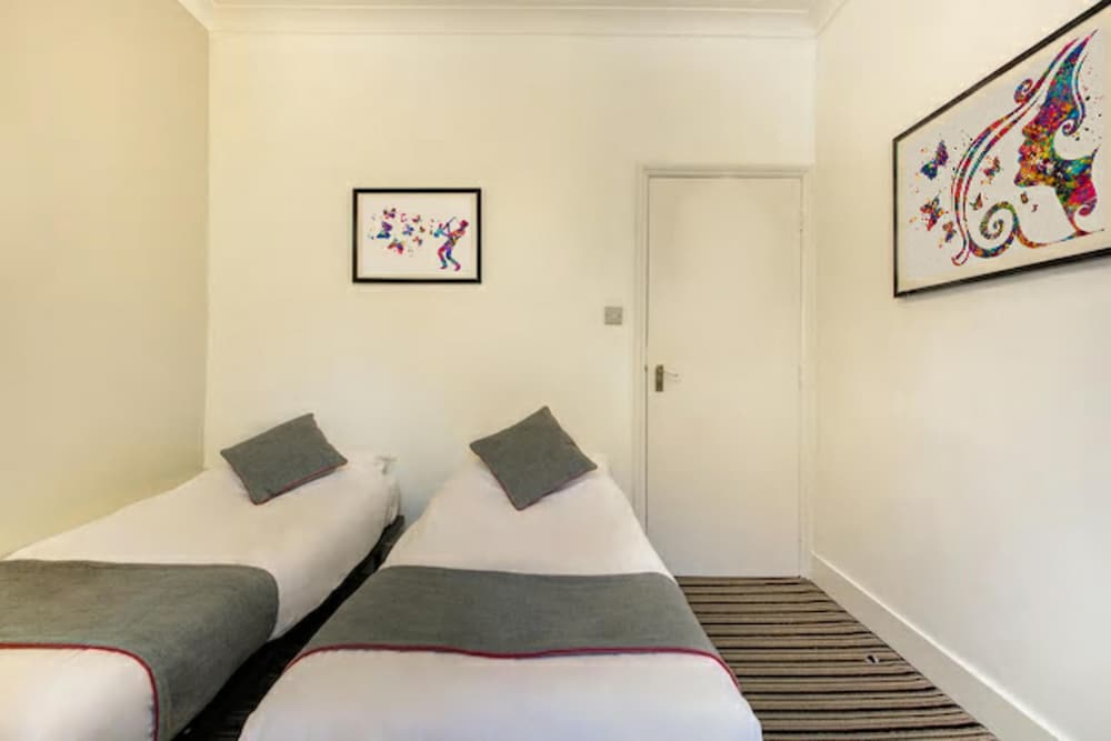 STANDARD, TWIN BEDS