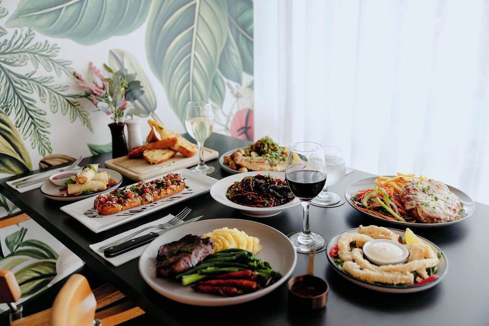 Mercure Albury 31/49
