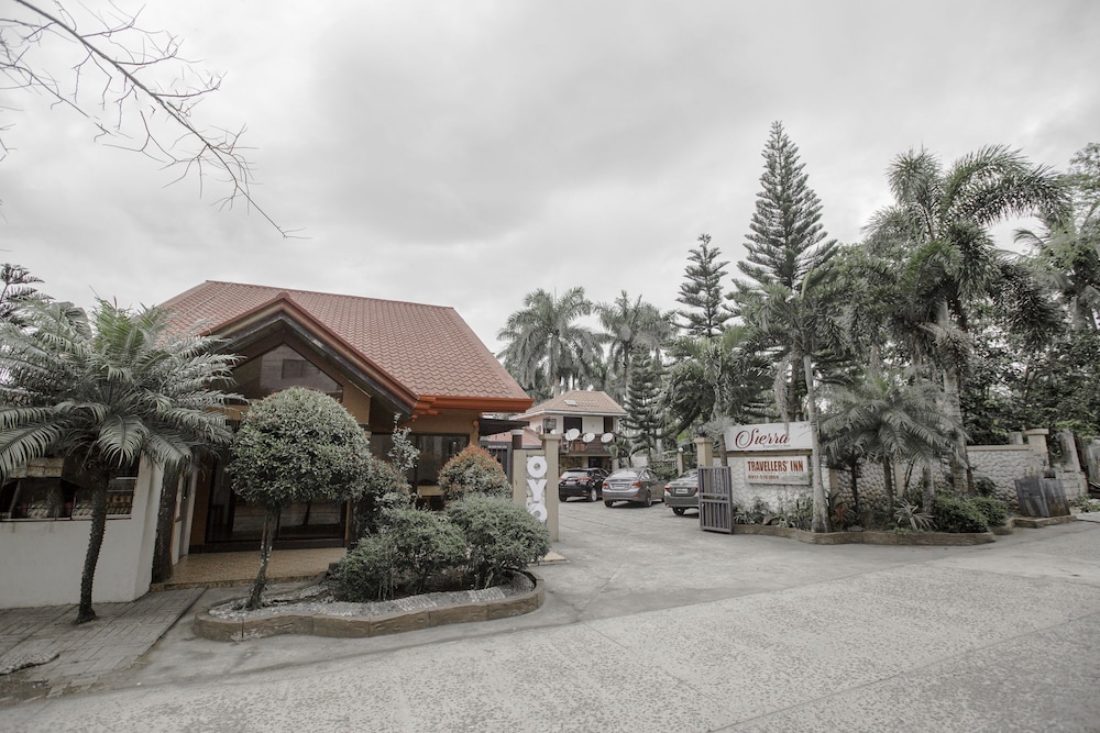 OYO 741 Sierra Travellers Inn 2/43