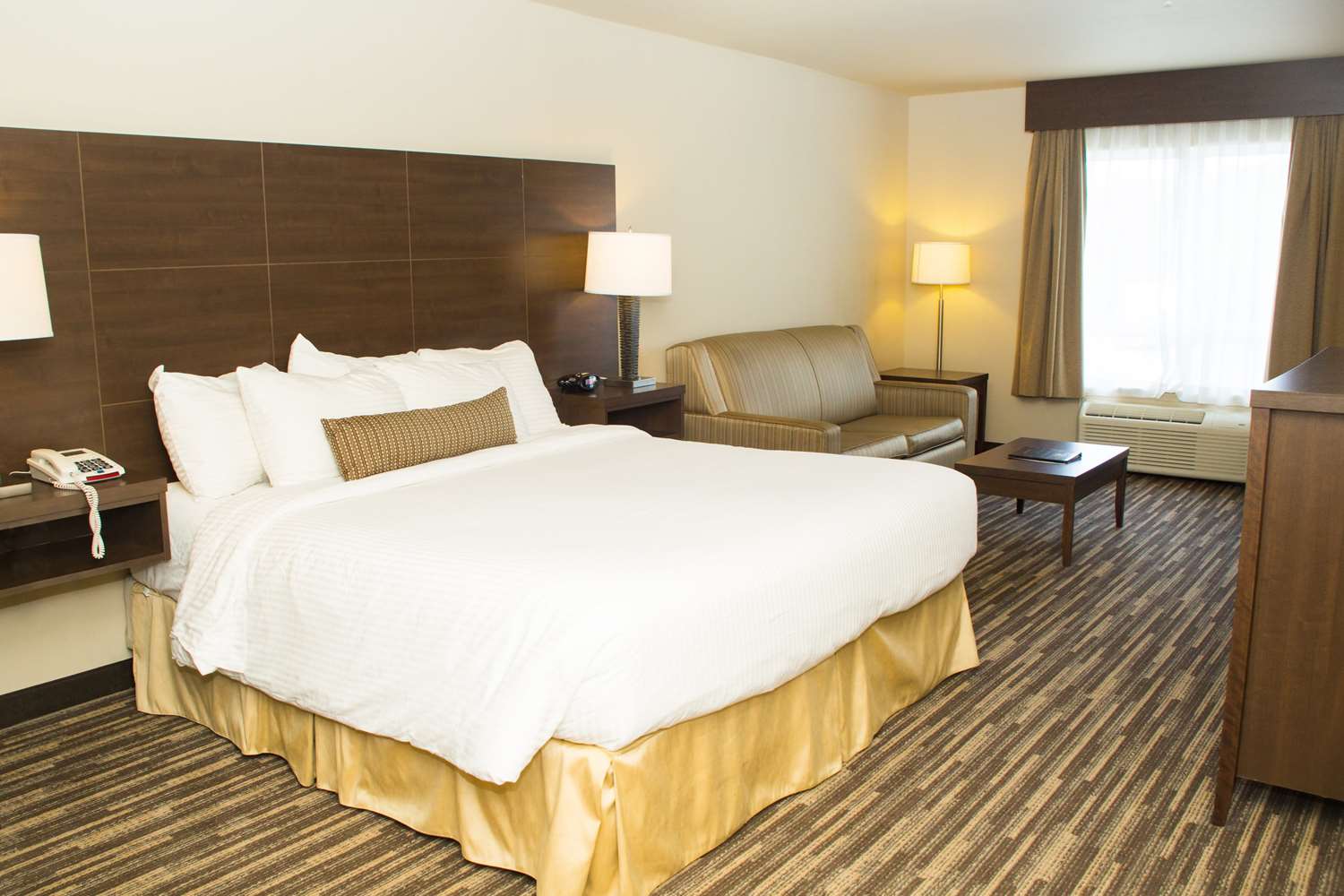 Best Western Plus Dartmouth Hotel Suites 6/42