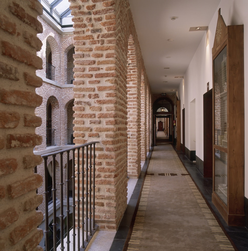 Parador De La Granja 23/50