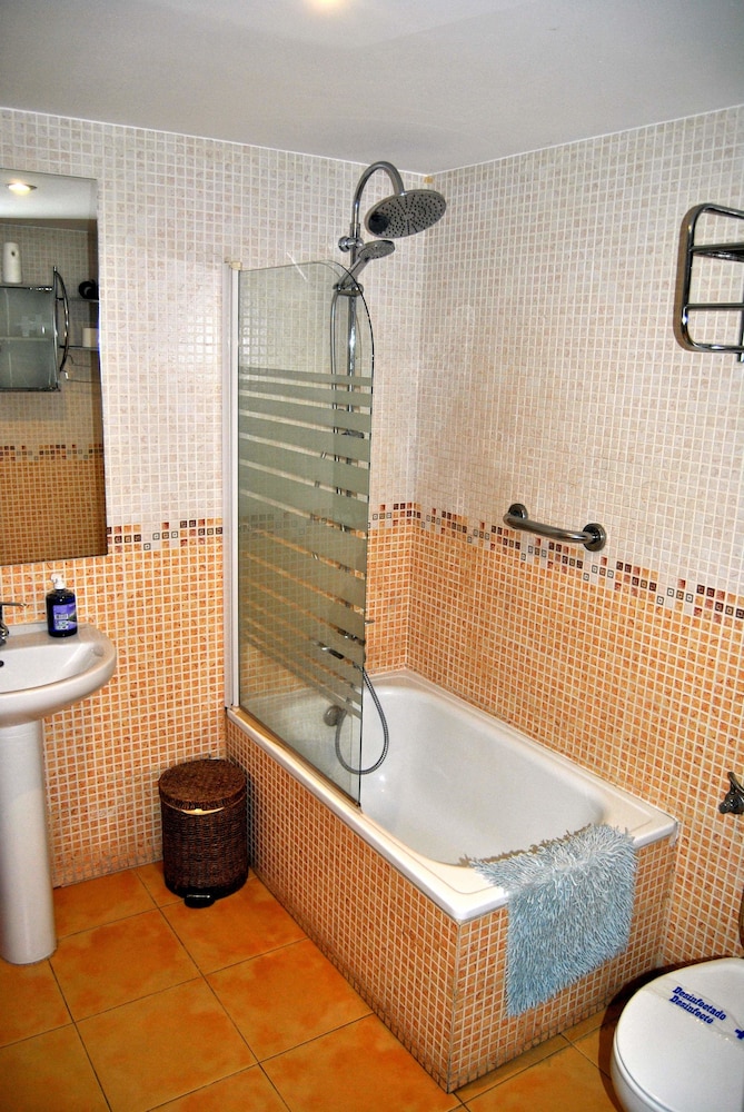Apartahotel Collarubio 44/50