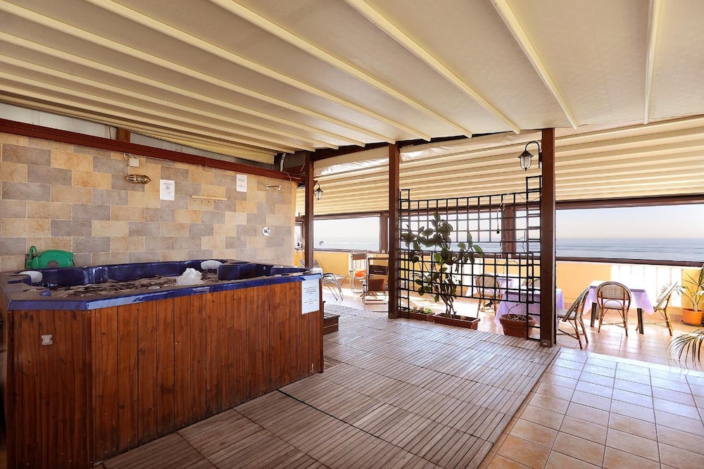 Hotel La Riva 2/63