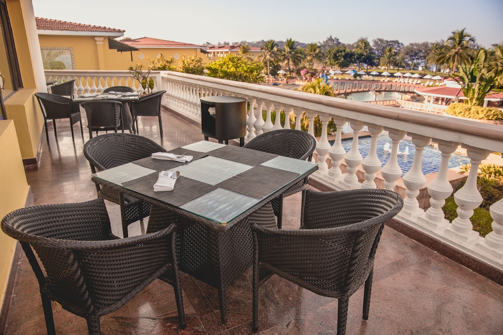 The Lalit Golf And Spa Resort Goa 33/50