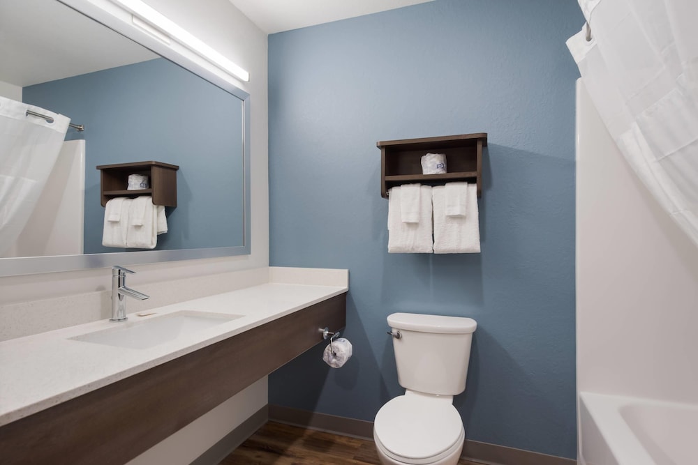 WoodSpring Suites Tampa Airport North Veterans Expressway 37/40