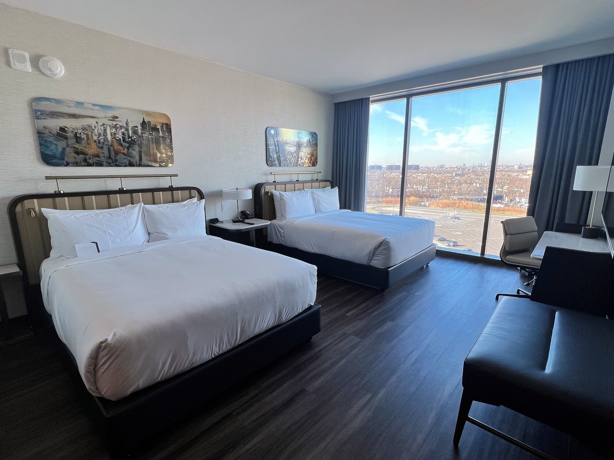Room, 2 Queen Beds, City View