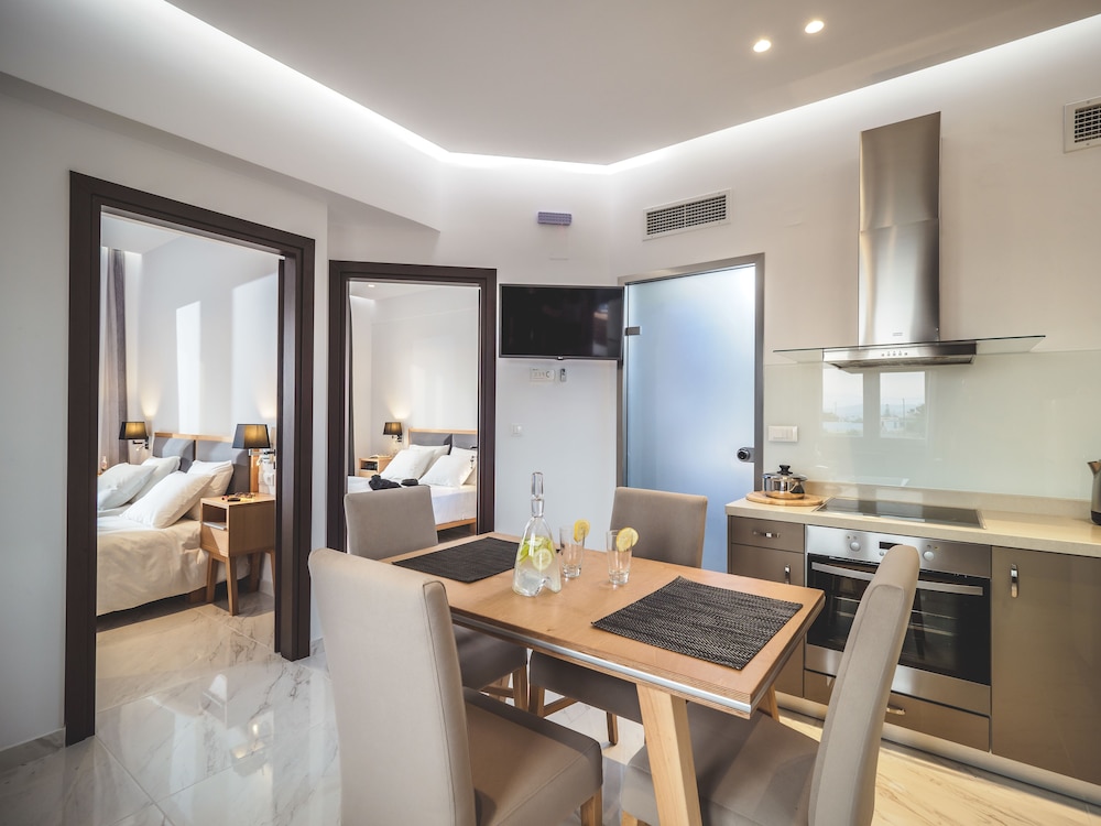 Elysian Suites 54/61