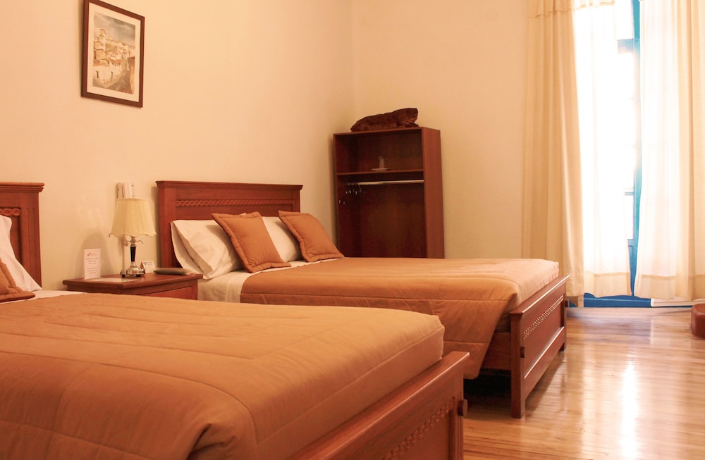 STANDARD, TRIPLE, 3 BEDS, PRIVATE BATHROOM, GROUND FLOOR