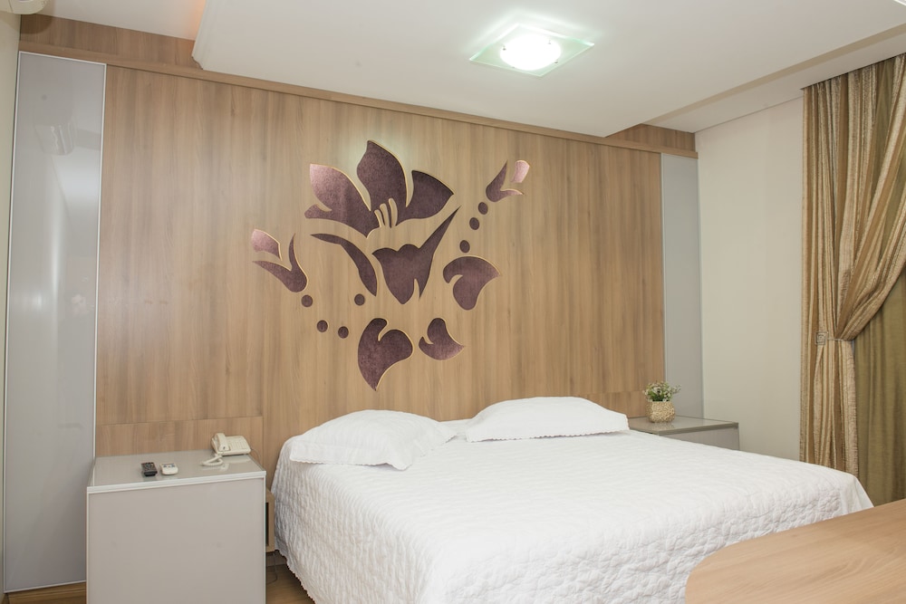 Regente Hotel 18/50