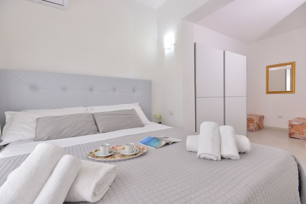 Izzhome Pula Mille Apartment 3/12