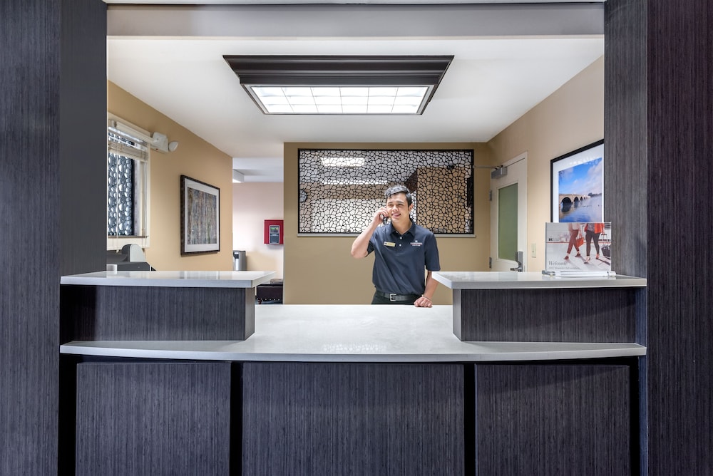 Candlewood Suites Washington Dulles Sterling 4/50