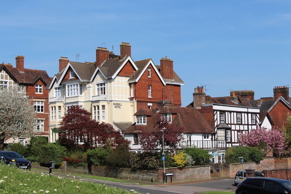 The Russell Hotel 4/50
