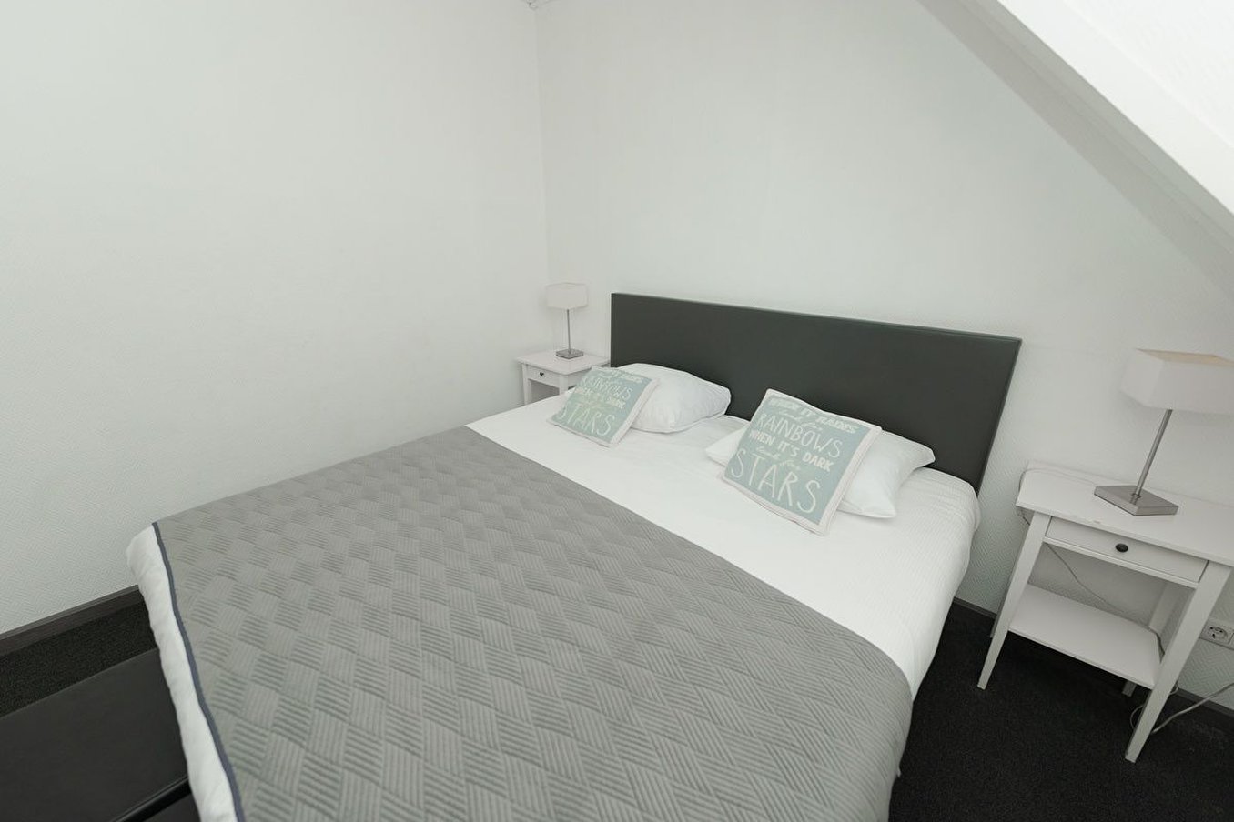 Hotel Herbergh Amsterdam Airport 16/30