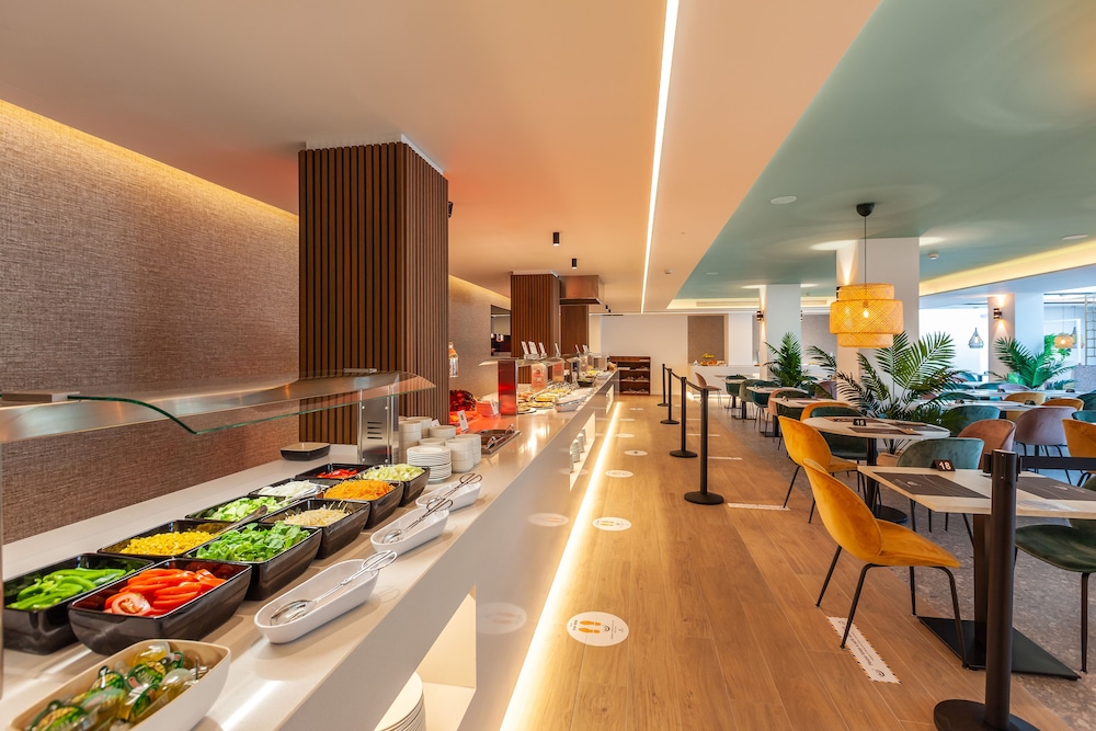 Kumara Serenoa by Lopesan Hotels 40/66