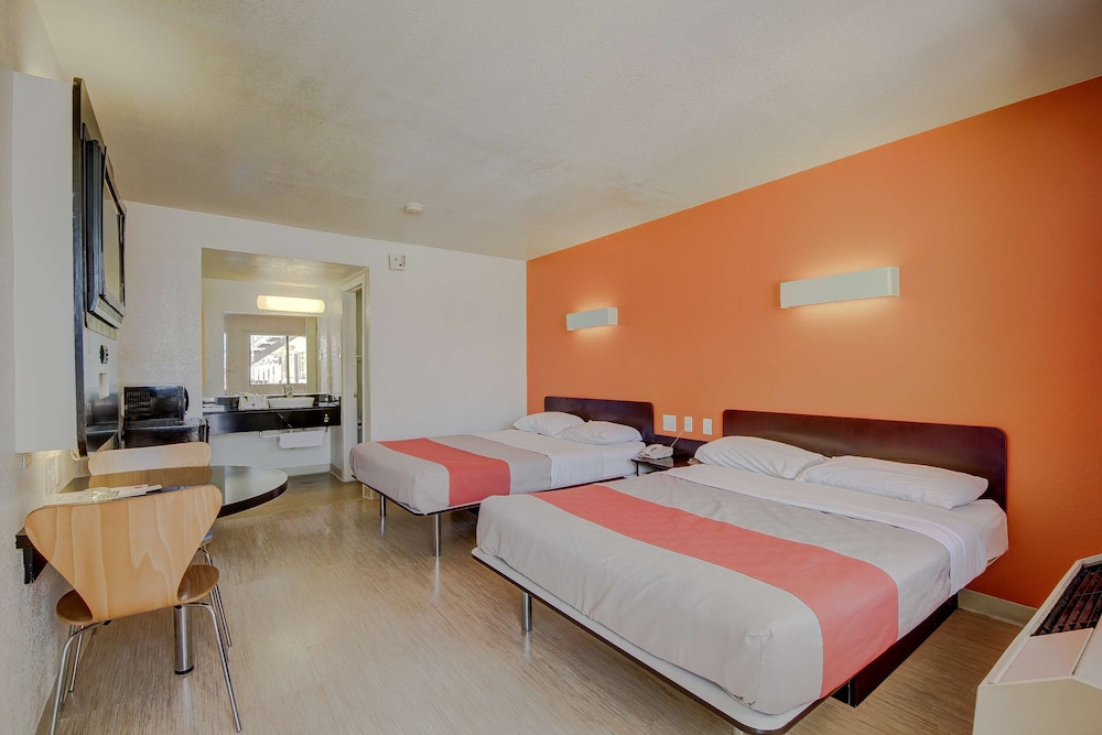 Motel6 San Antonio, TX - Fort Sam Houston 18/61