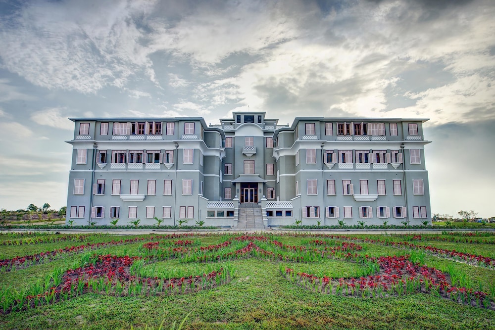 Le Bokor Palace 3/50
