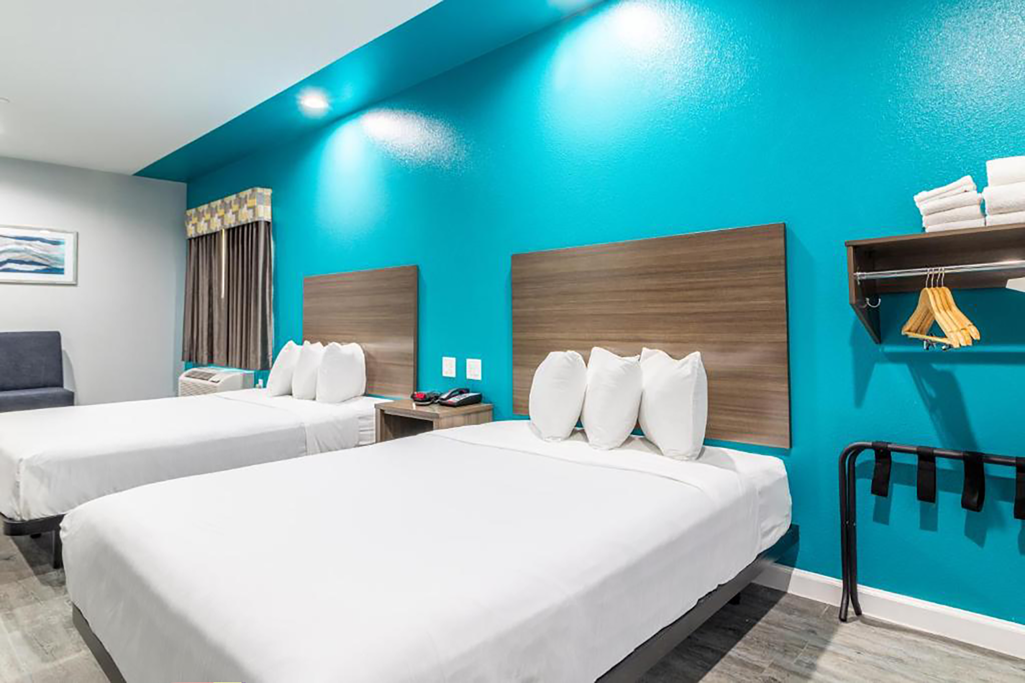 Americas Best Value Inn and Suites Kingwood IAH Airport 16/31