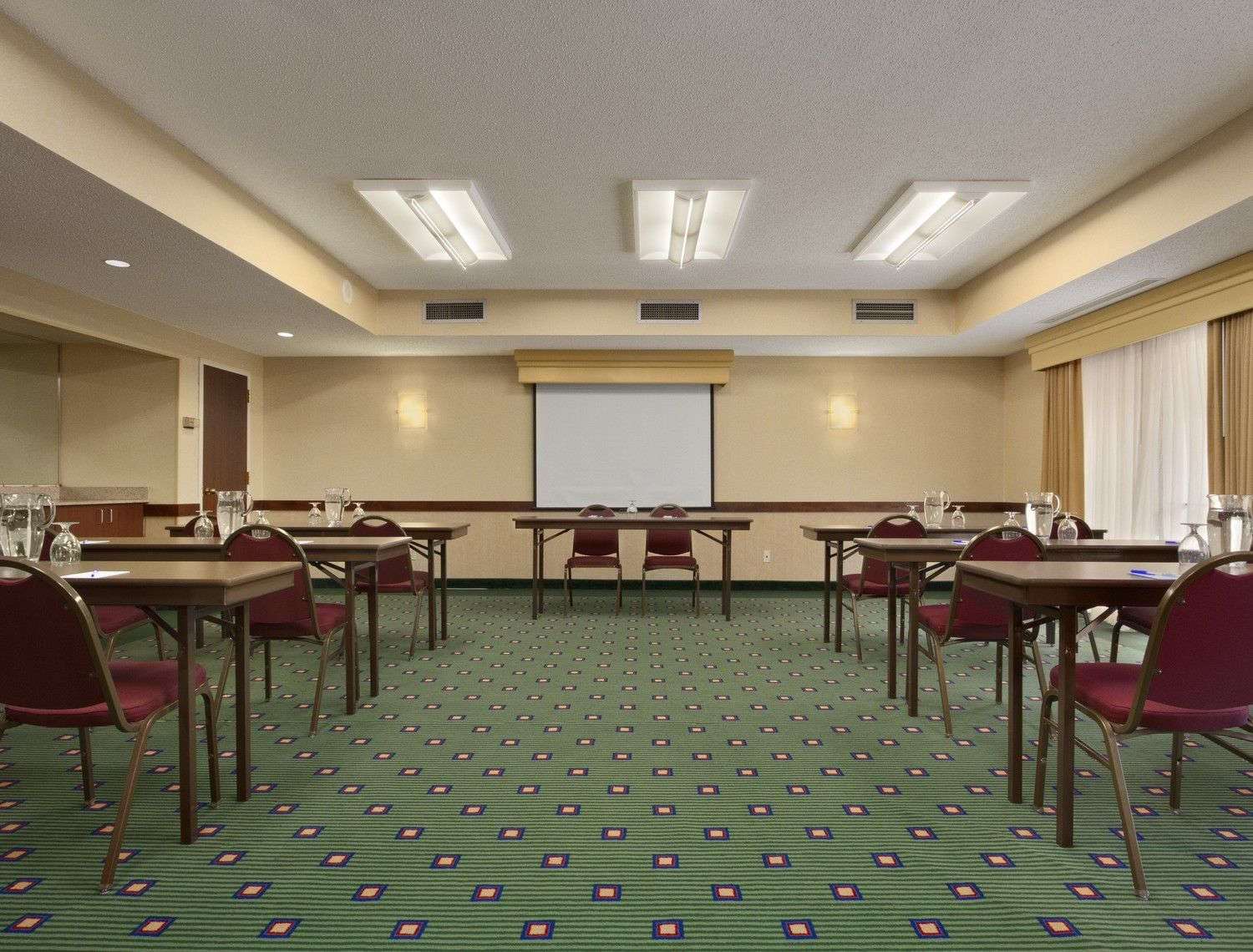 Baymont By Wyndham Columbia Northwest 35/42