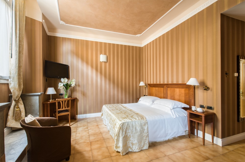 Hotel Silla 34/69