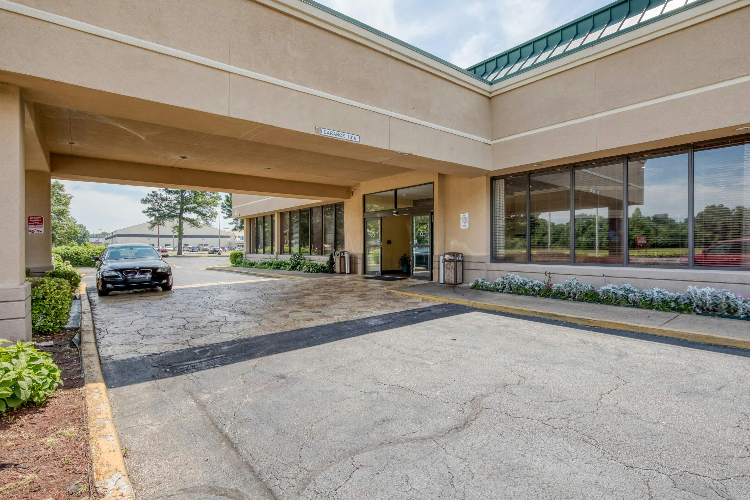 Gardentree Hotels Memphis East near I 40 36/37