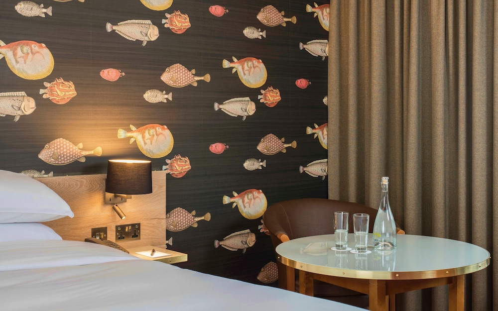 Garryvoe Hotel 47/53